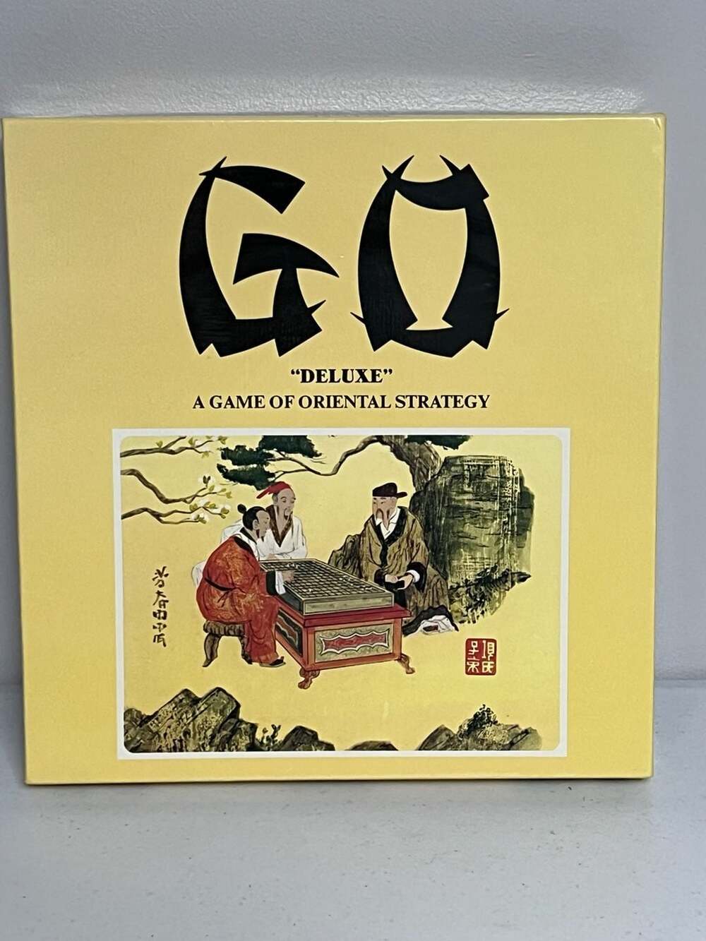 Vintage Go Deluxe A Game of Oriental Strategy Board Game H-2800